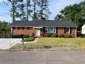 506 Pershing Dr - Photo 1 of 1