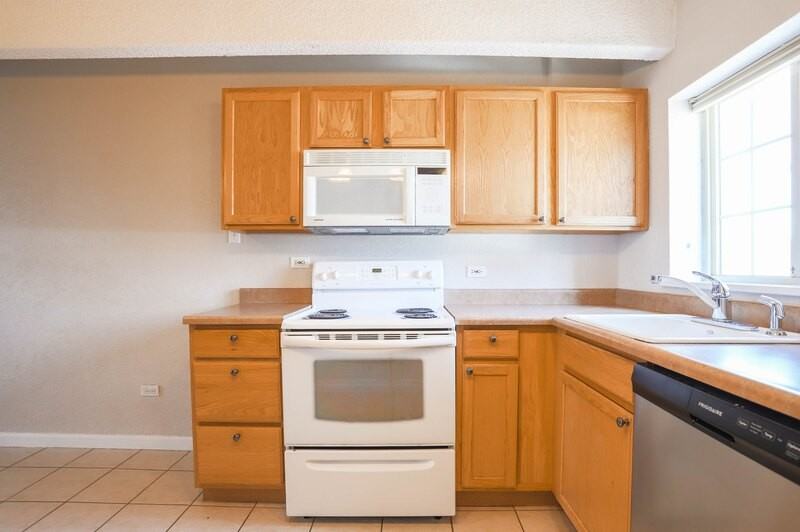 50 N Clarkson St #302 - Photo 6 of 23