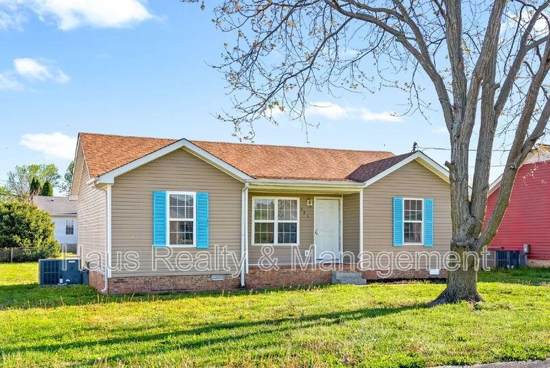 521 Gainey Dr - Photo 2 of 34