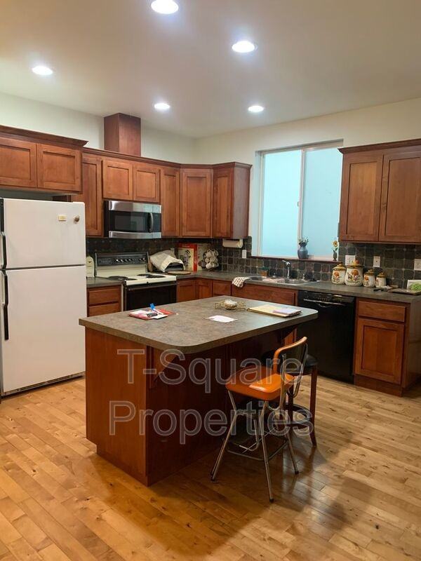 629 199th St Sw - Photo 6 of 17