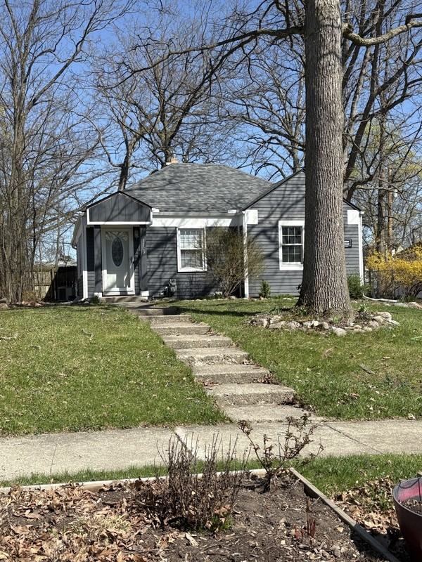 1123 Birk Ave - Photo 2 of 15