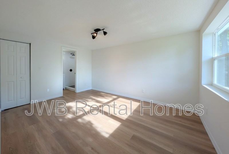 5316 Stetson Rd - Photo 7 of 16