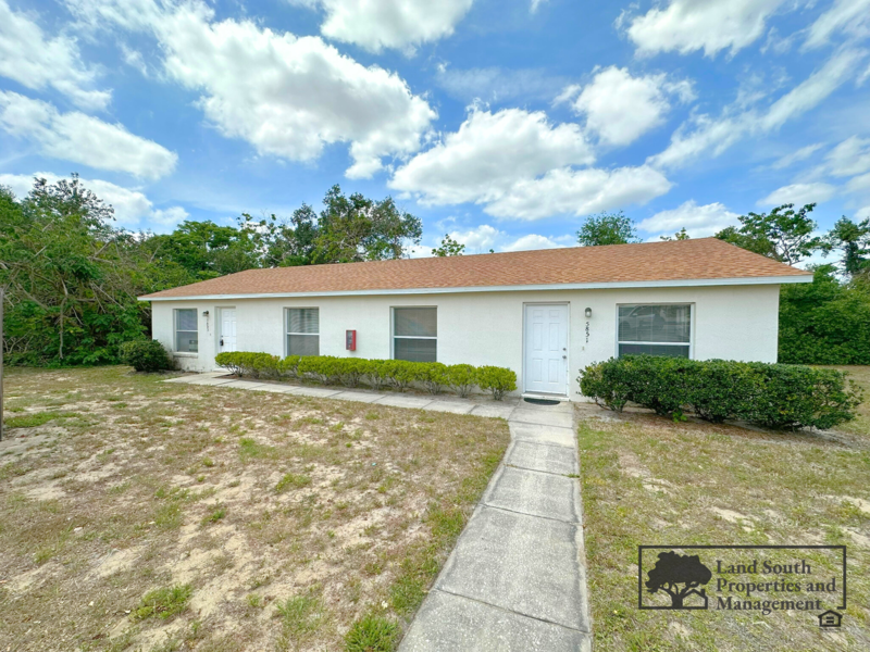 5853 Charlton Dr - Photo 2 of 11