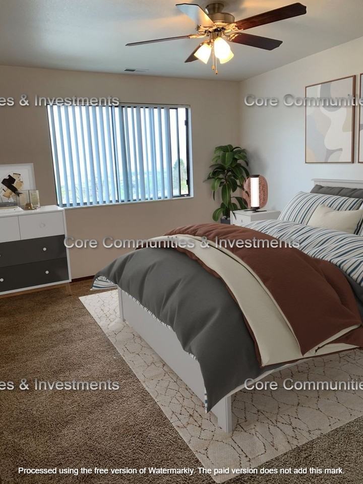 Peachtree - Photo 2 of 10