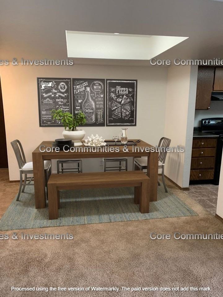 Peachtree - Photo 3 of 10