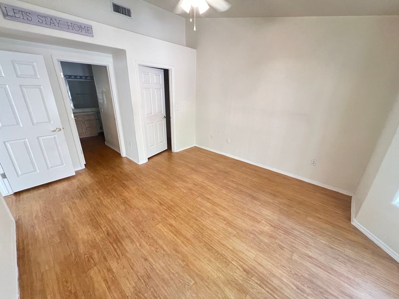 2227 Hallston St - Photo 3 of 11