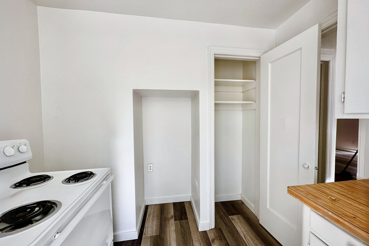 Arbor Court - Photo 3 of 21