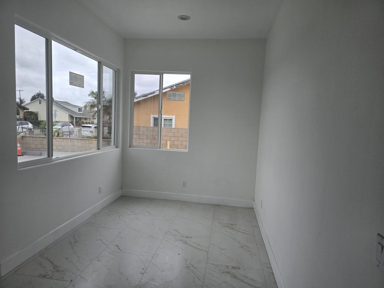 10101 Crosby Ave - Photo 6 of 17