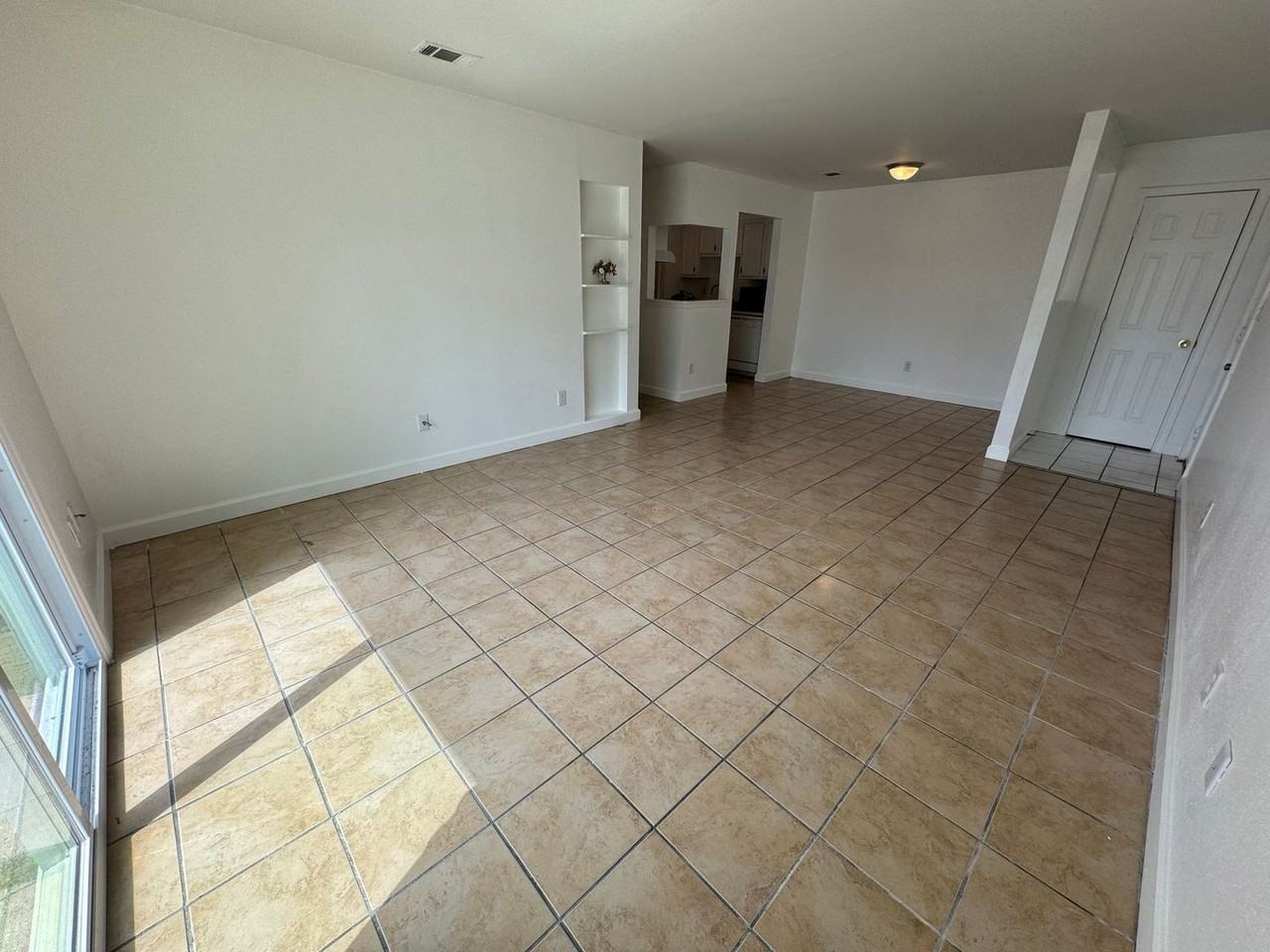 1600 Green Briar Pkwy #A - Photo 4 of 19