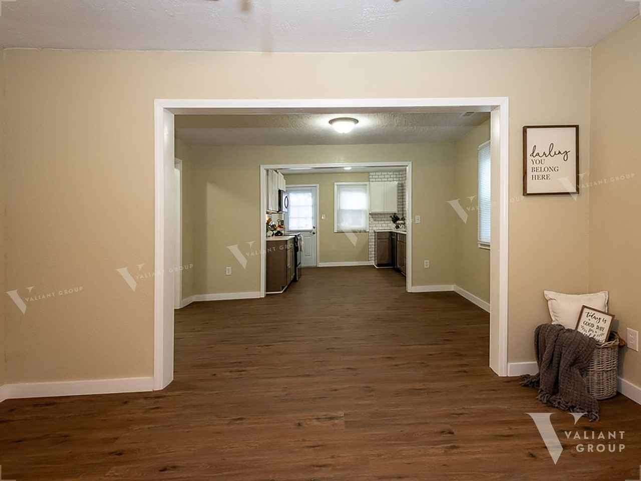 1675 N Patterson Ave - Photo 3 of 17