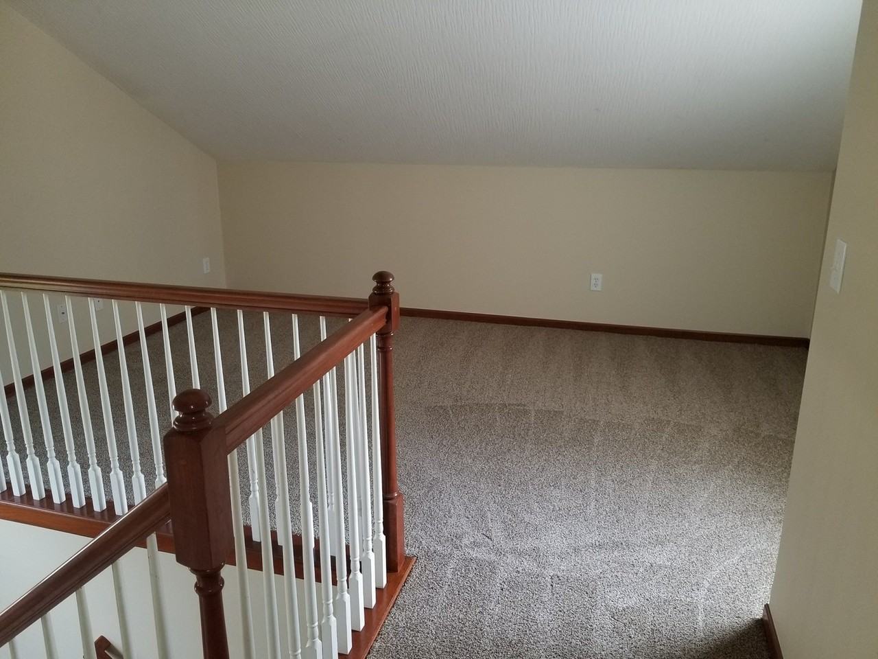 501 Radcliff Dr - Photo 3 of 19