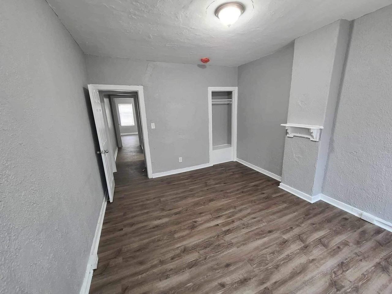 1350 Carroll St - Photo 6 of 10