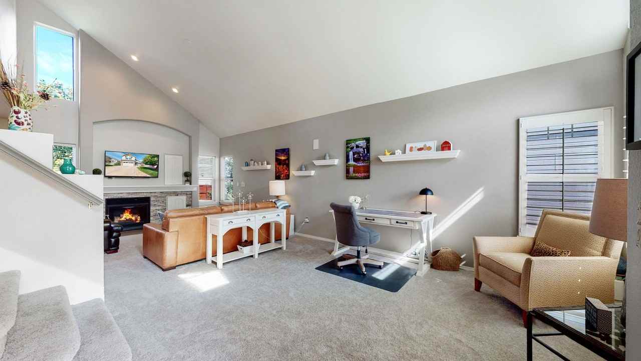 4133 Lookout Dr - Photo 4 of 24