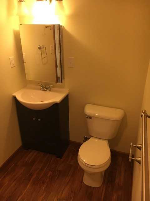 208 1/2 West Washington Street - Photo 3 of 33