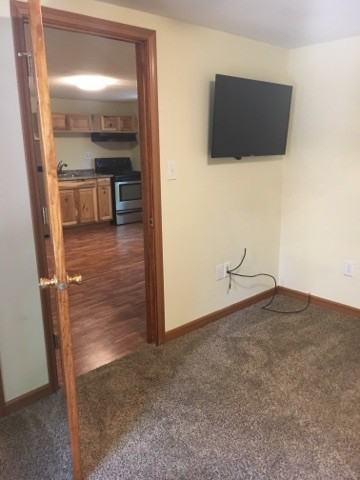 208 1/2 West Washington Street - Photo 4 of 33