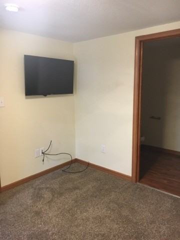 208 1/2 West Washington Street - Photo 5 of 33