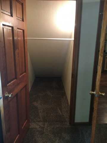 208 1/2 West Washington Street - Photo 6 of 33