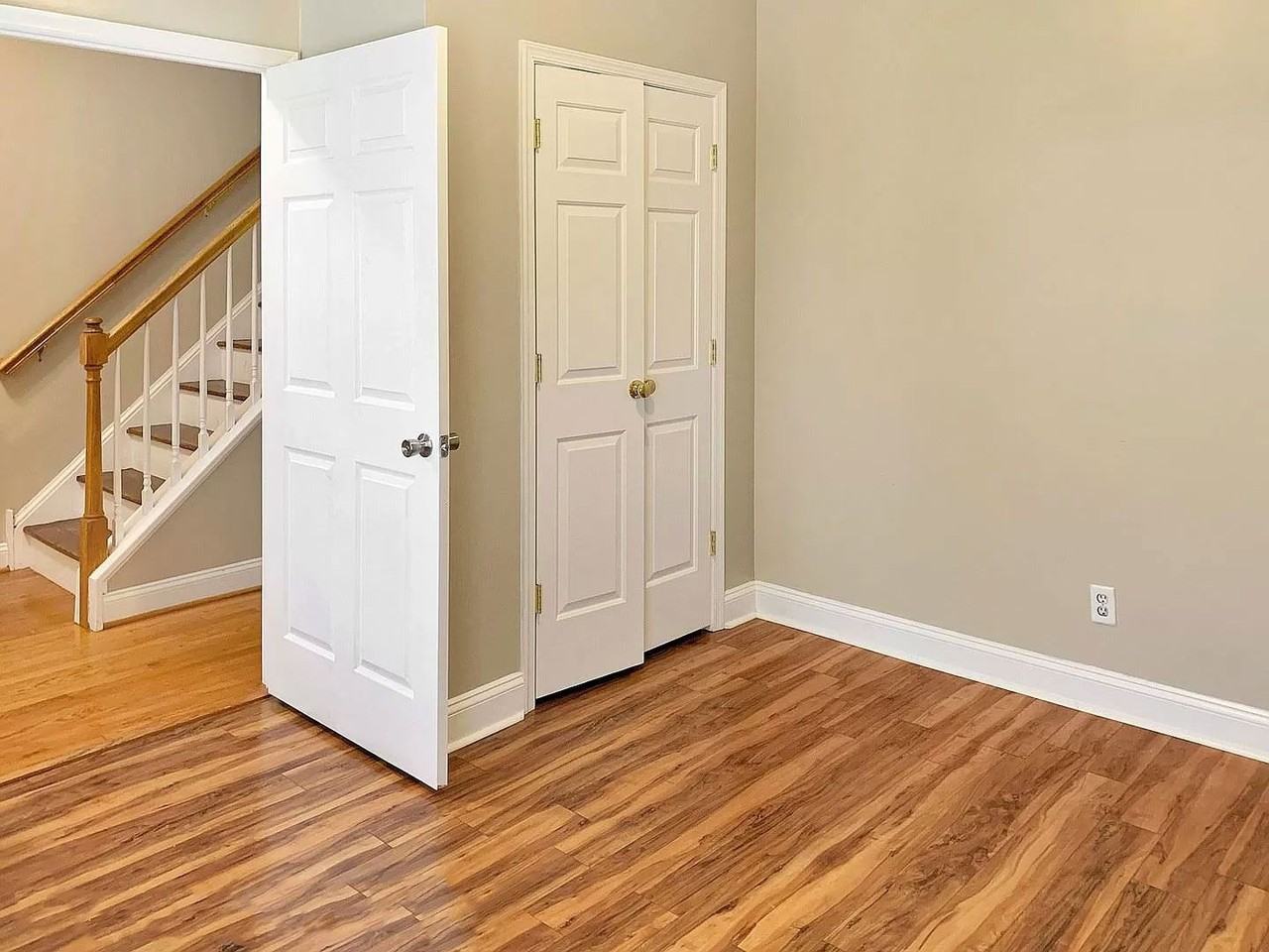 1305 Catherine St - Photo 5 of 7