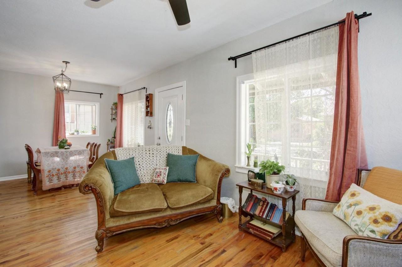 3101 43rd St - Photo 2 of 12