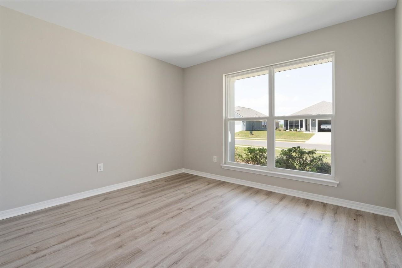 1258 Caper Ave - Photo 3 of 22