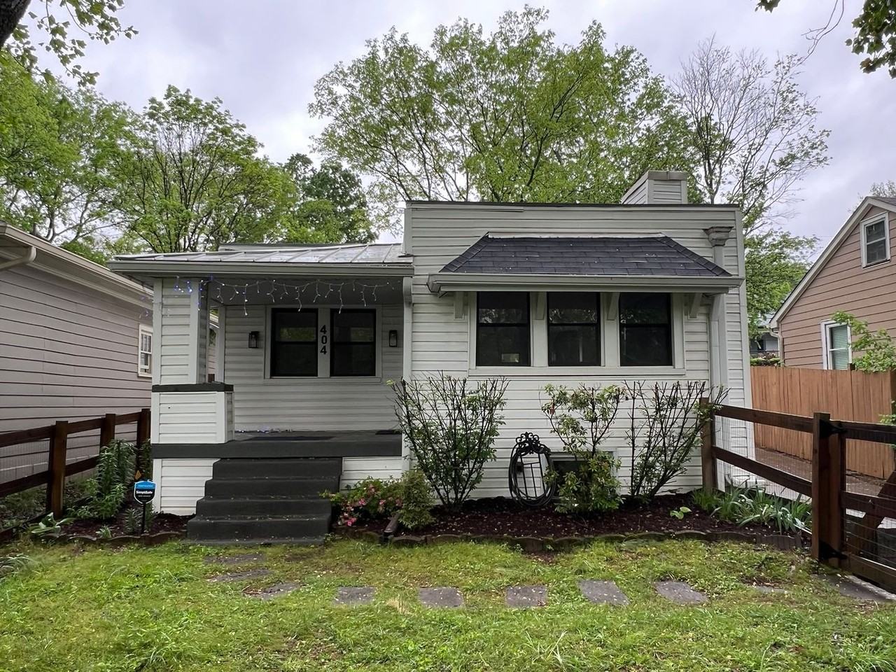 404 Avondale Dr - Photo 2 of 27