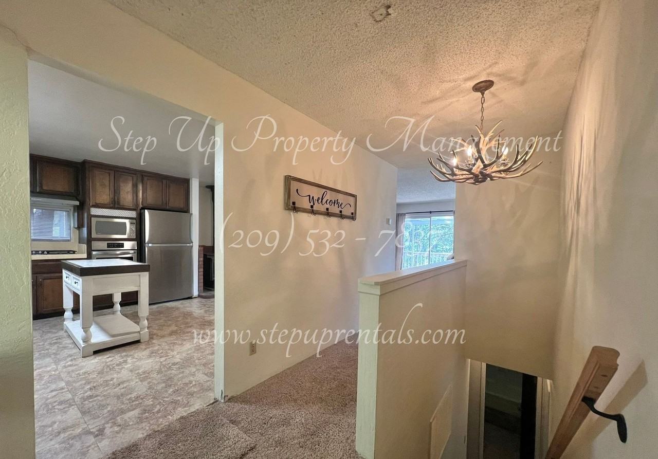 24030 Pine Lake Dr - Photo 4 of 30