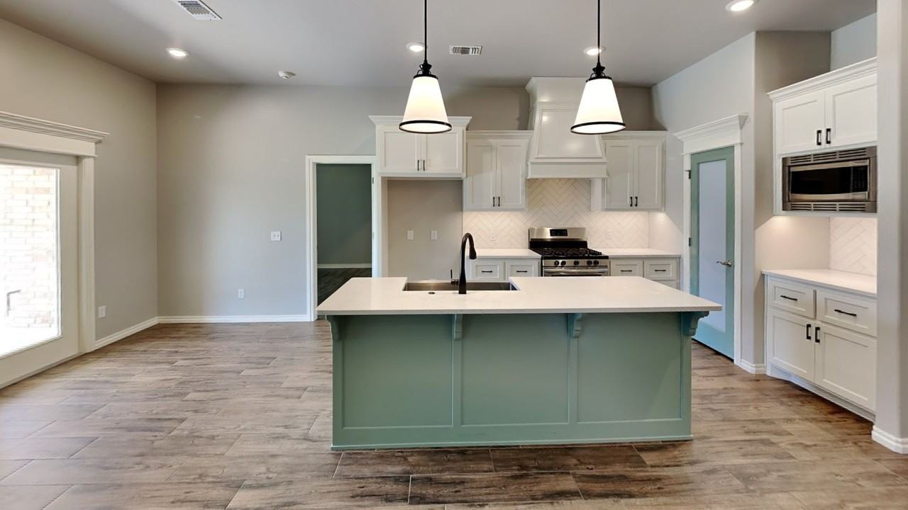 9108 Nw 119th St - Photo 5 of 25