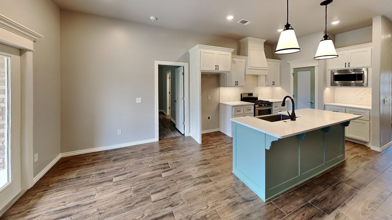 9108 Nw 119th St - Photo 7 of 25