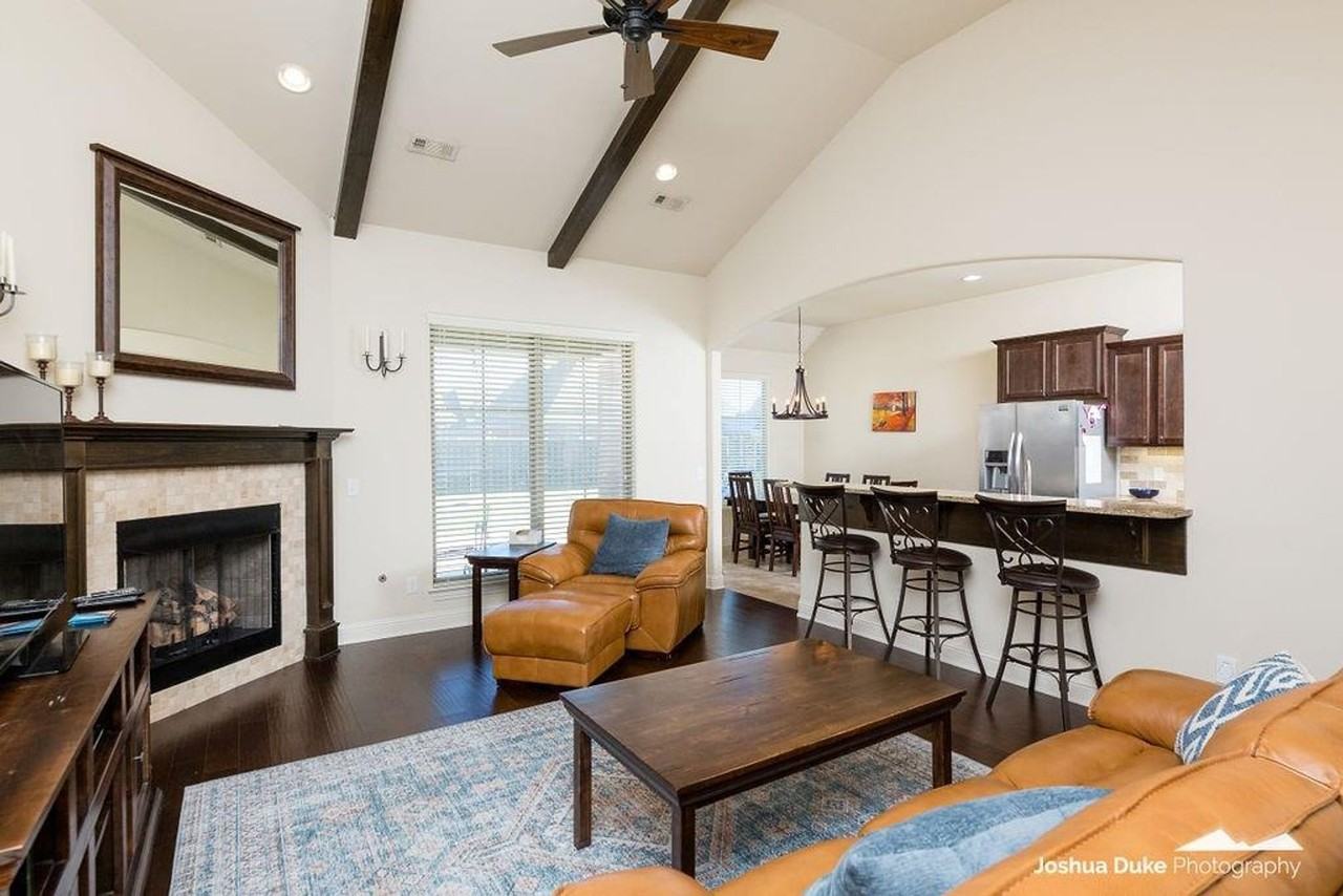 4328 E Black Canyon St - Photo 5 of 22