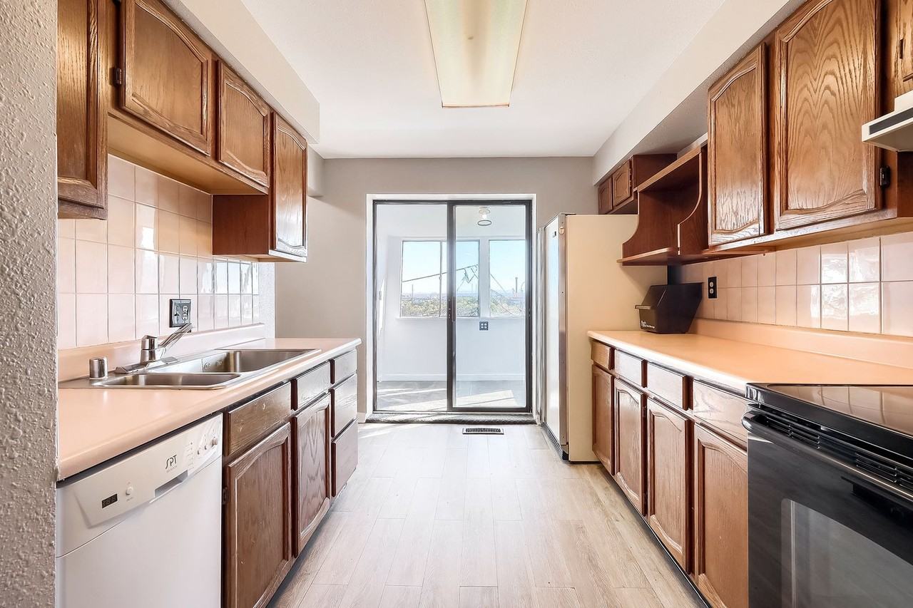 2136 W 28th Ave - Photo 7 of 19