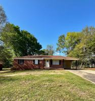 featured image of 304 Azalea Dr