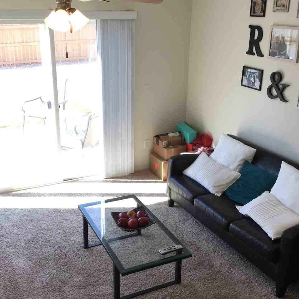 527 Stoney Brook Rd - Photo 2 of 11