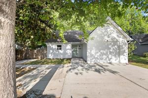 featured image of 3805 Fawn Creek Dr