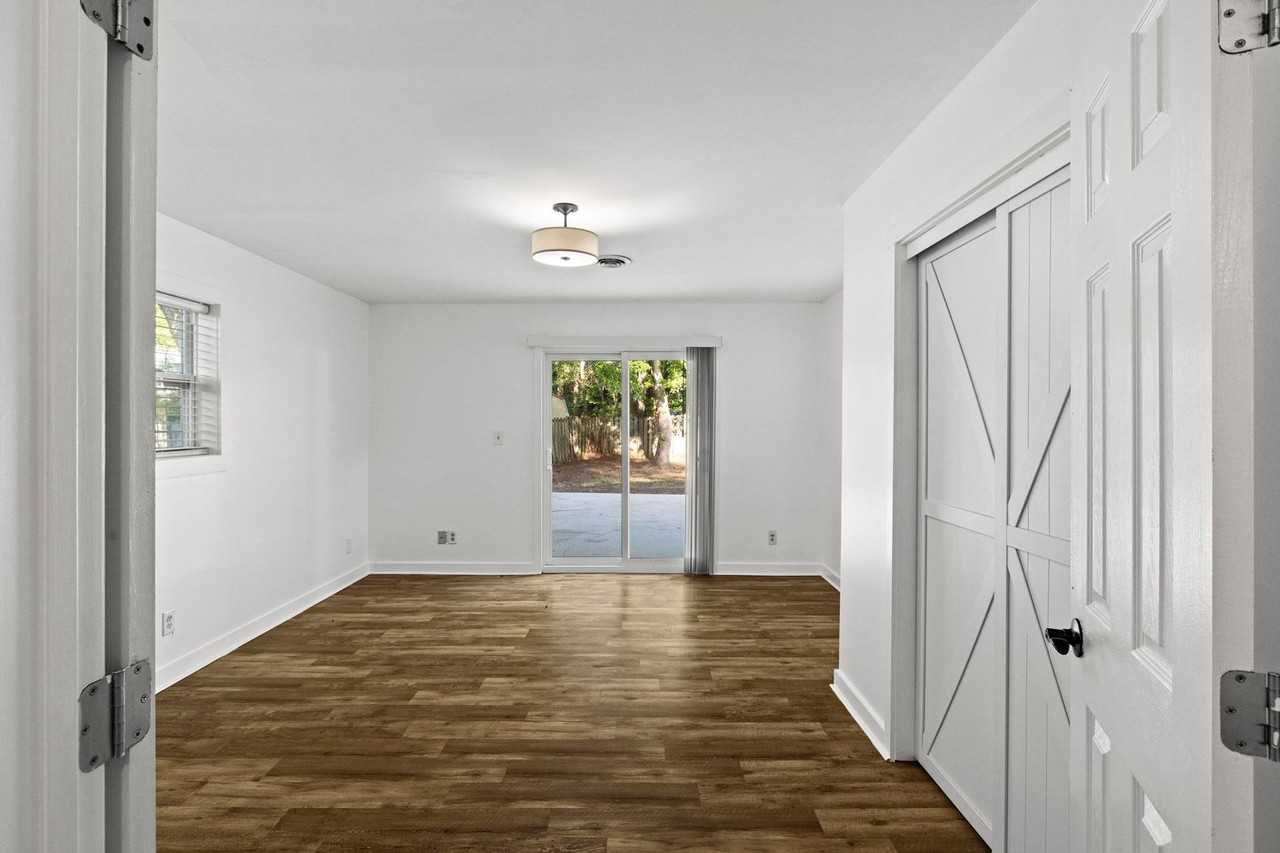 3805 Fawn Creek Dr - Photo 3 of 19