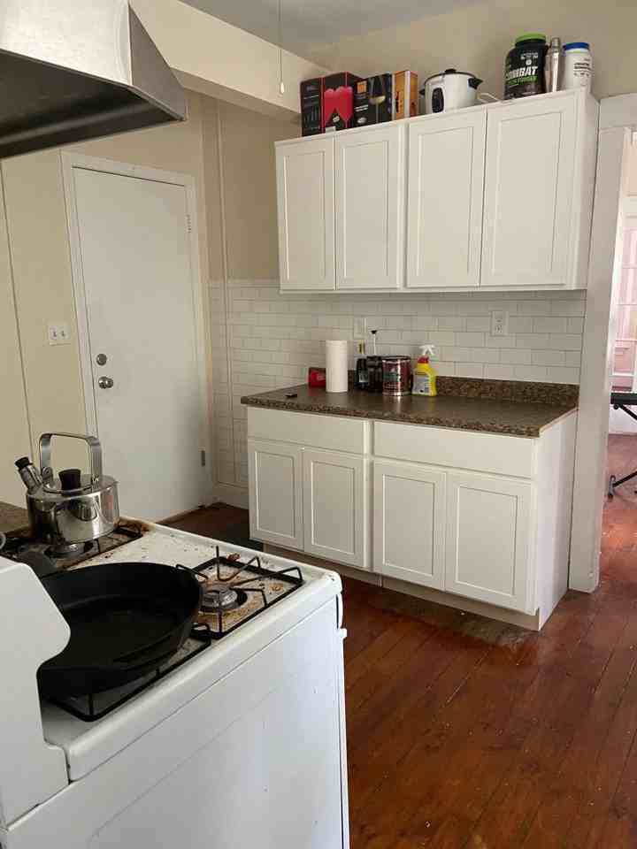 49 Edwards St - Photo 4 of 12