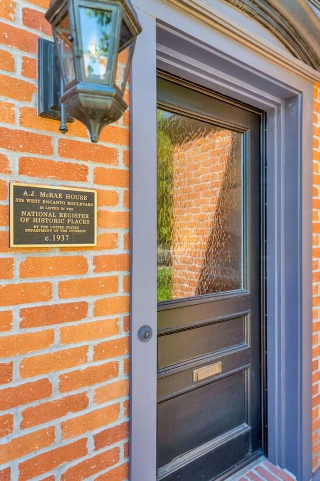 329 W Encanto Blvd - Photo 3 of 28