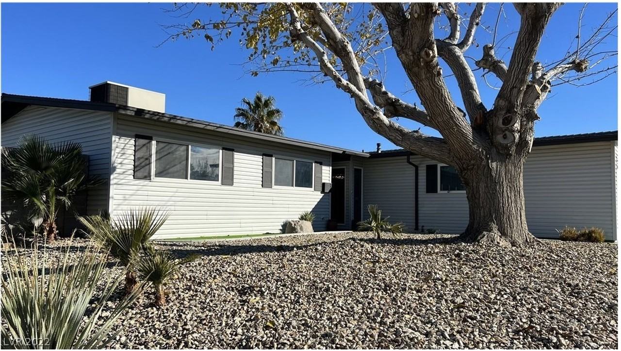 201 Nunca St - Photo 2 of 22