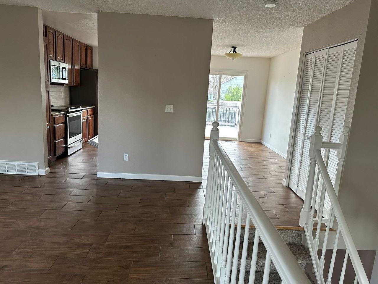 840 W Linden St - Photo 5 of 32
