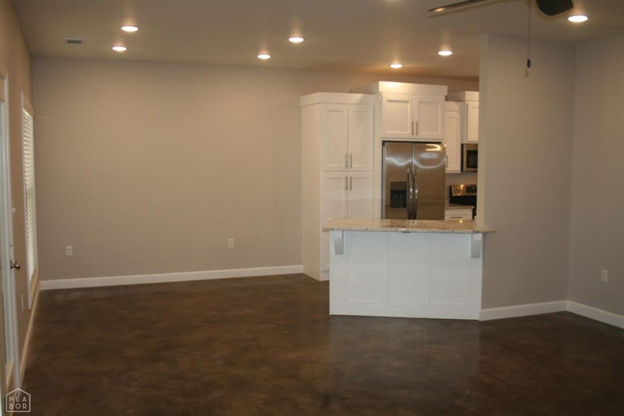 541 Wiregrass Way - Photo 6 of 22