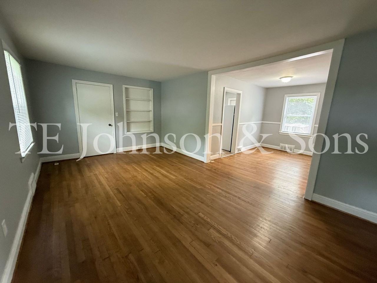 212 Carolina Cir - Photo 2 of 36