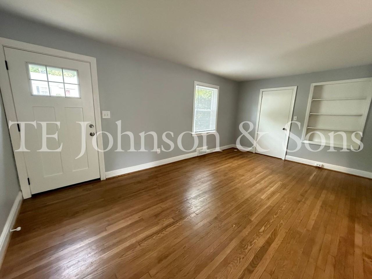 212 Carolina Cir - Photo 5 of 46
