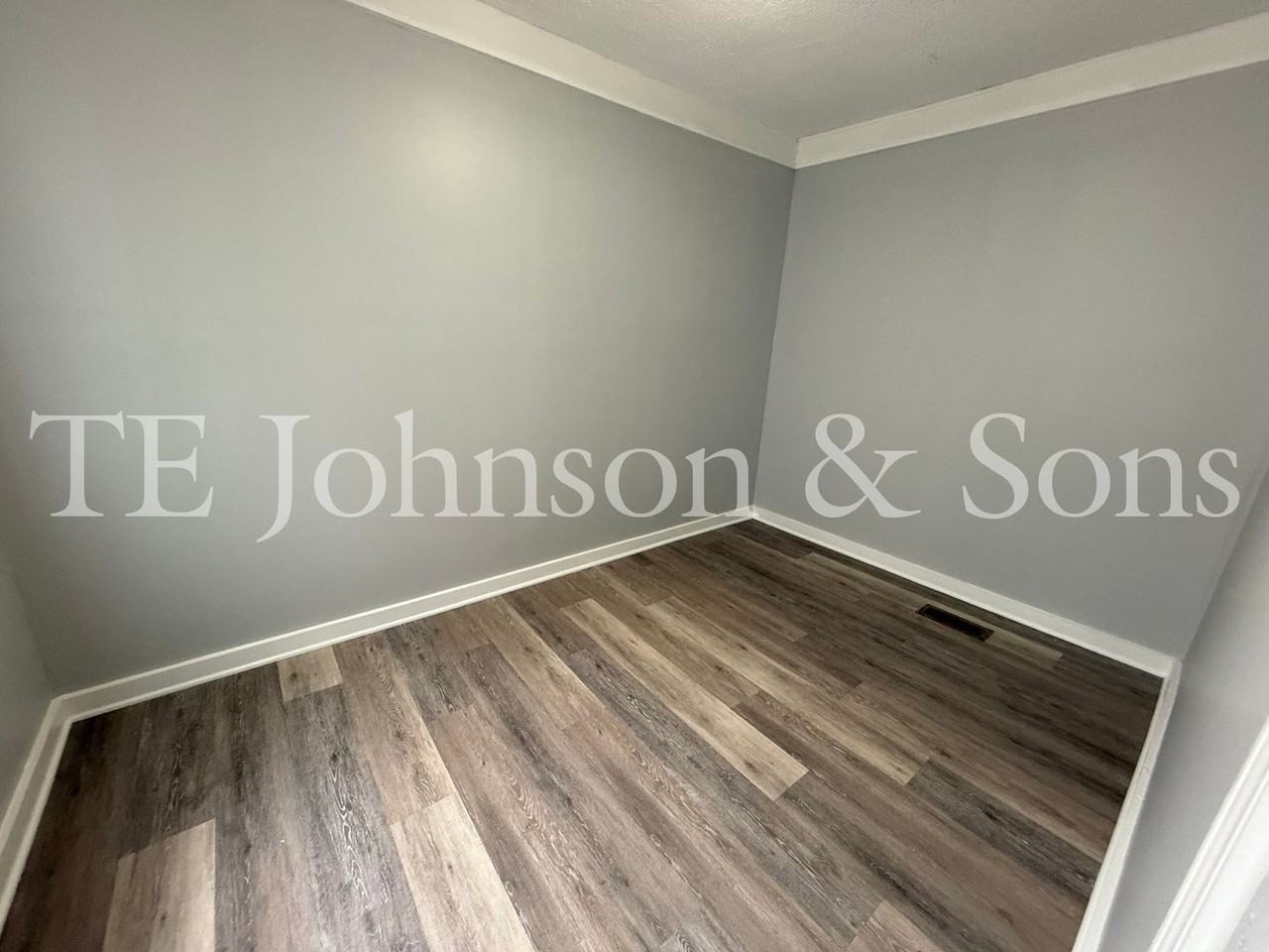 212 Carolina Cir - Photo 6 of 46