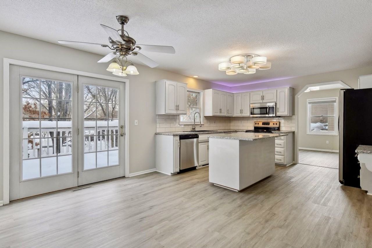 926 5th Ave N - Photo 2 of 50