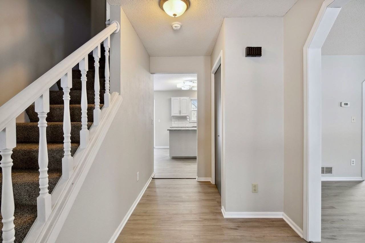 926 5th Ave N - Photo 6 of 30