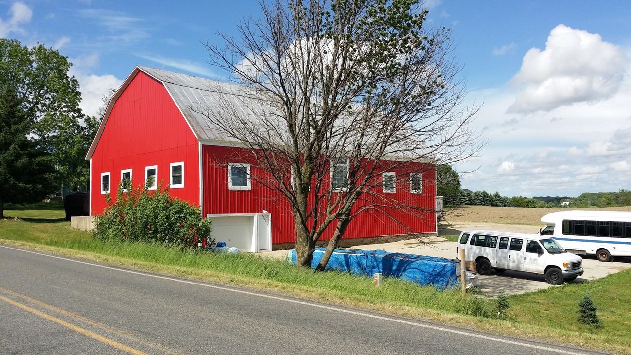 9028 Wilson Avenue Southwest - Photo 3 of 6