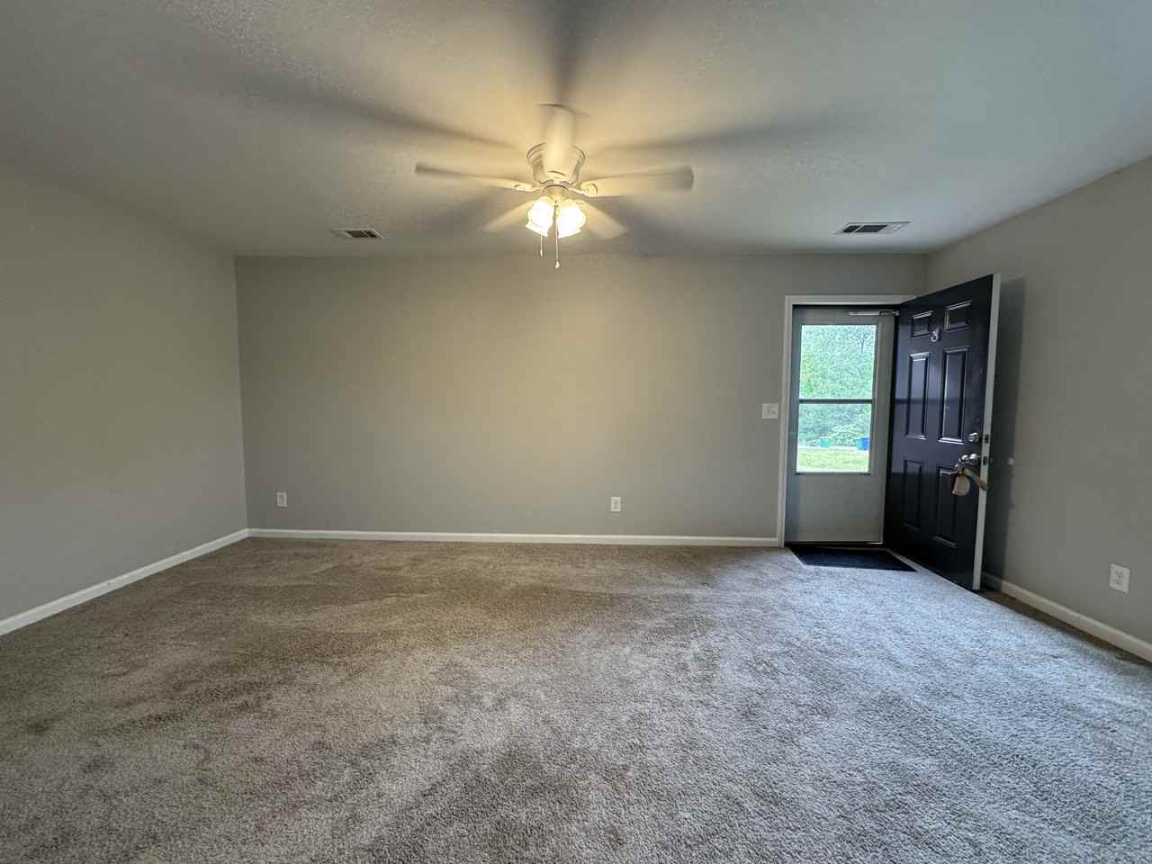 131 Michele Drive - Photo 3 of 11