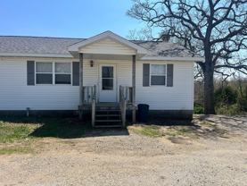 133 N Commercial St - Photo 1 of 1