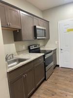 featured image of 302 W 9th St