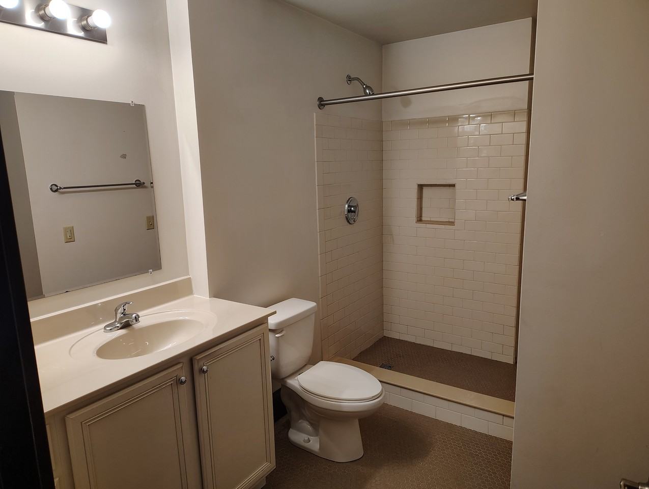 1628 Patterson Loop - Photo 2 of 6