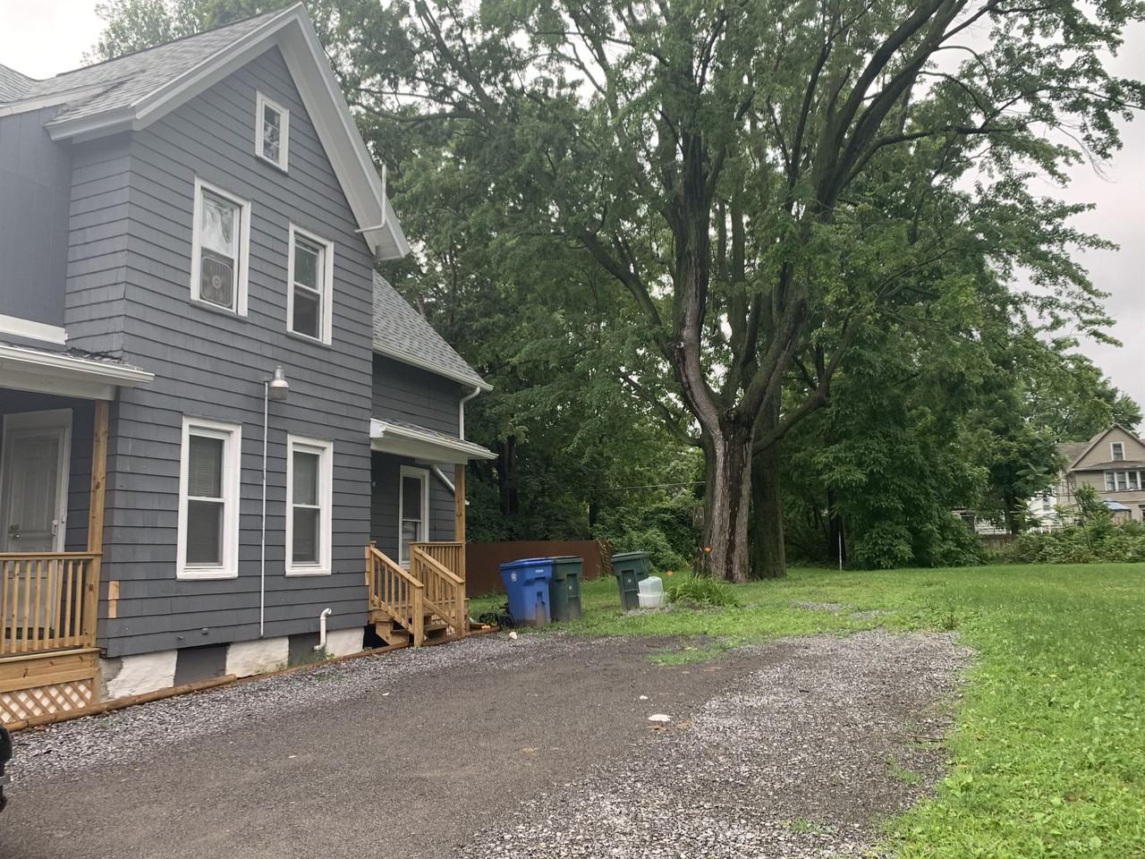 1225 S. Plymouth Ave. - Photo 2 of 12